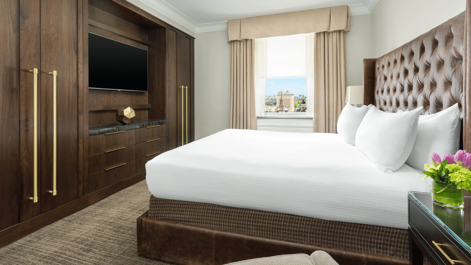 BPP_Presidential_Suite_Bedroom