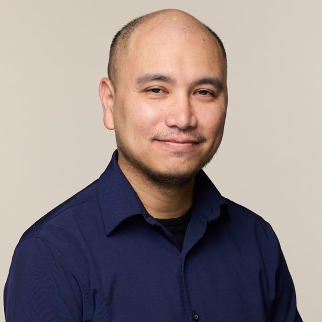 Enrico Ovalles Medium