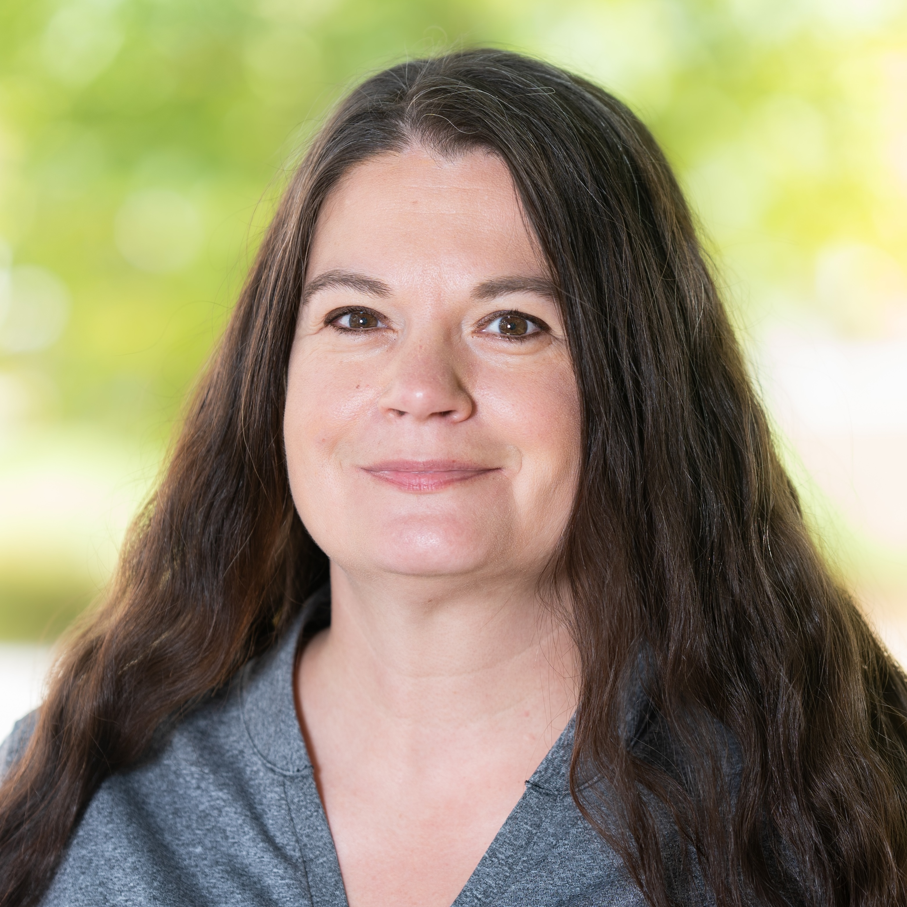2410_AUX_Professional_Headshots_P_1492749679-GB-06-1