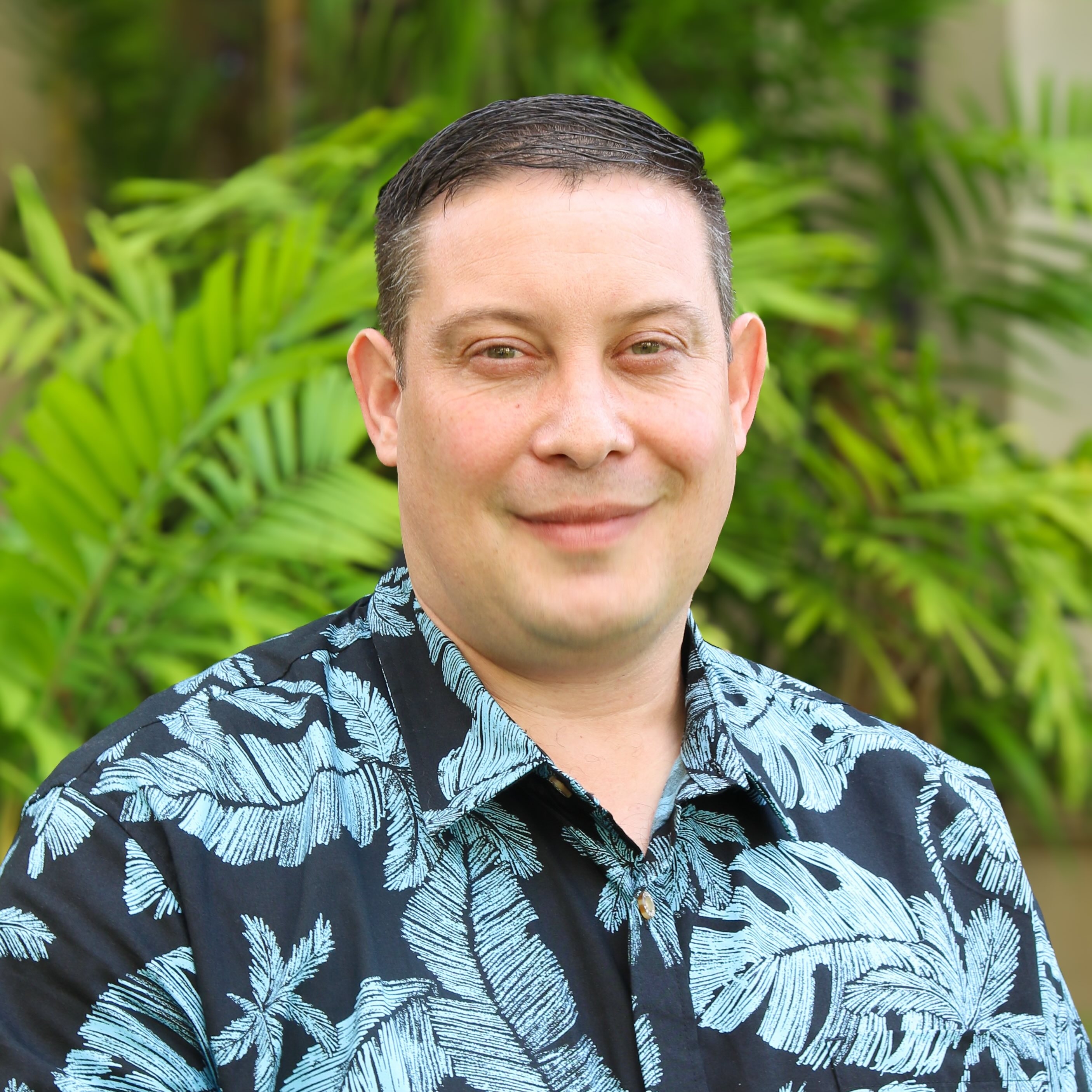 Andy_Headshots-3 v1 Square