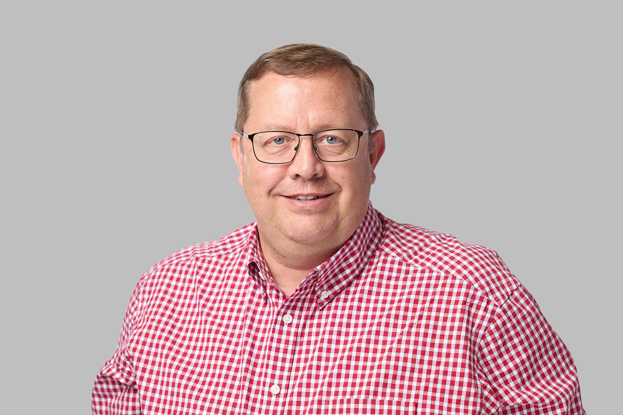 Cox_Bill_Gray Background